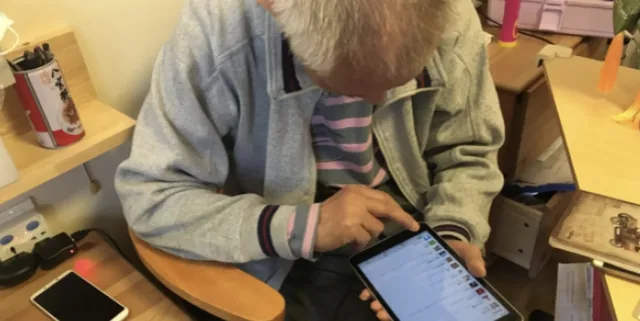 Teaser image of “I Never Imagined Grandma Could Do So Well with Technology”: Evolving Roles of Younger Family Members in Older Adults’ Technology Learning and Use